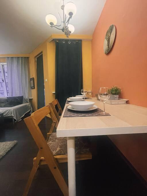 A Colorful Apart For A Start Sofia Luaran gambar
